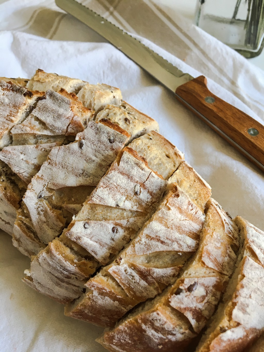 Barrita de pan de masa madre con semillas de&nbsp;lino