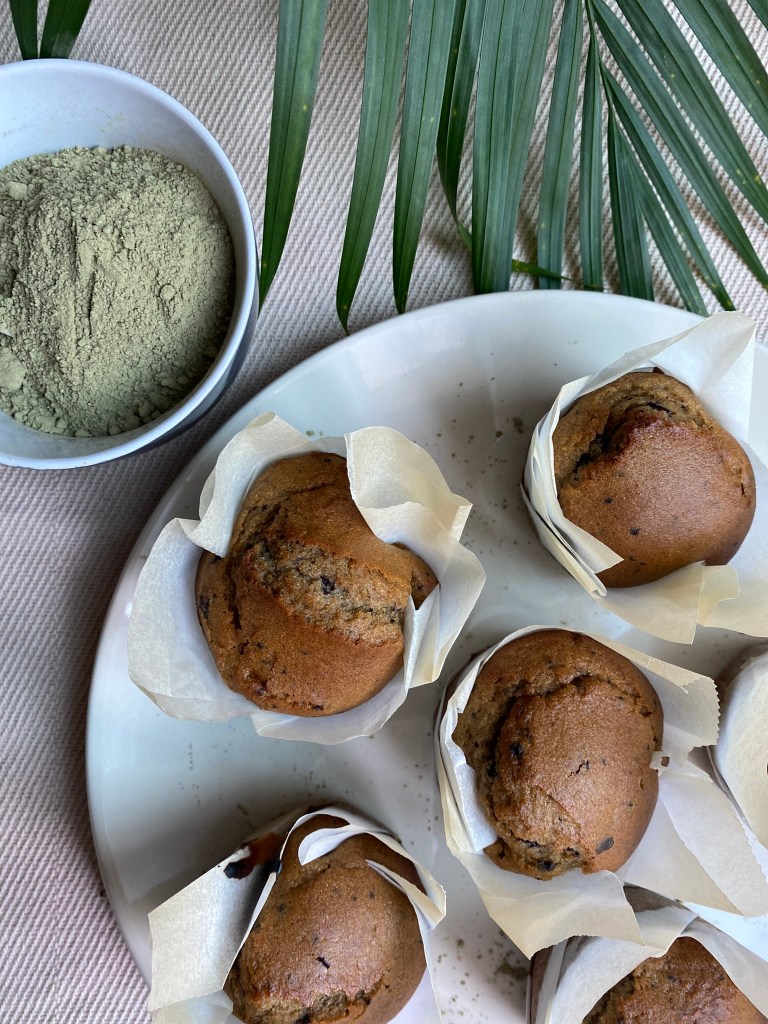 magdalenas de té matcha y chocolate