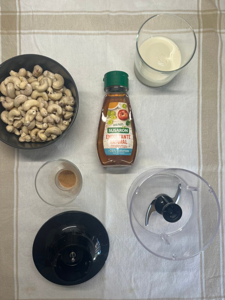 Ingredientes frosting anacardos
