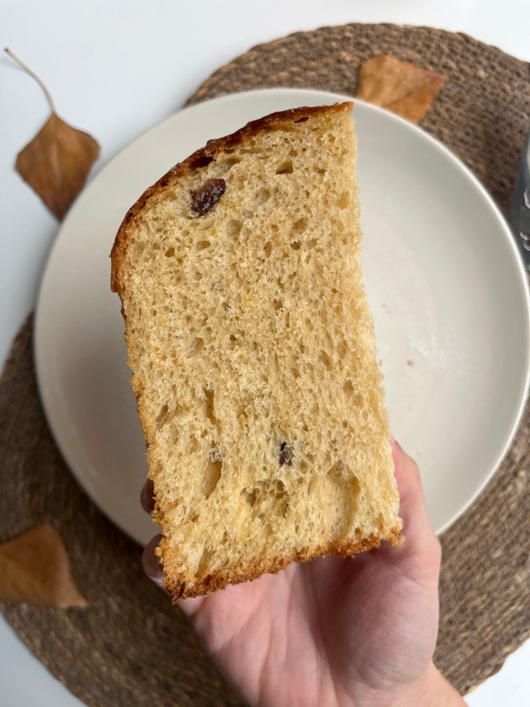Panetone casero Panetone casero cortado