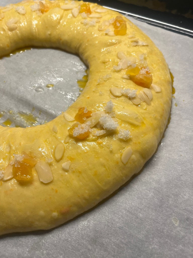 Roscón de Reyes sin lácteos
Decoración 